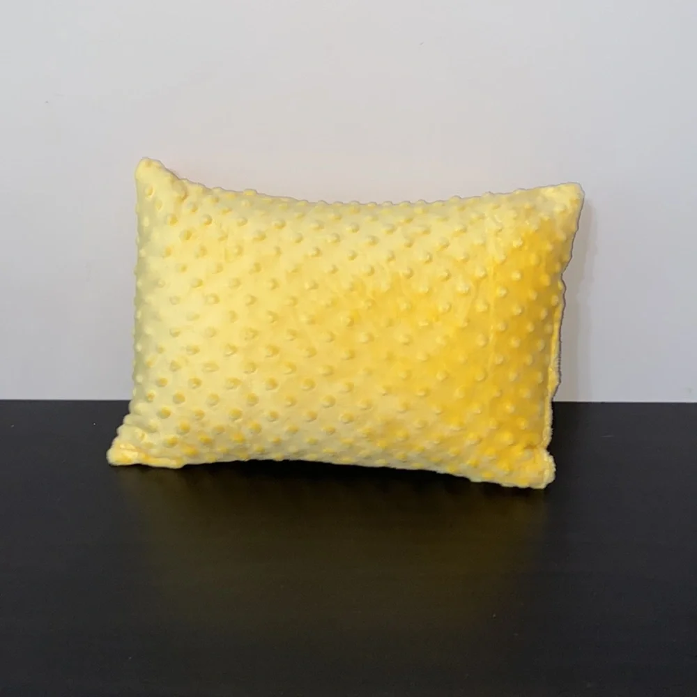 Golden Yellow 3pcs Accent Pillows 18X18 16X12 - Picture 4 of 5